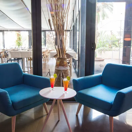 Hotell Radisson Hotel Cannes Seaside 4*