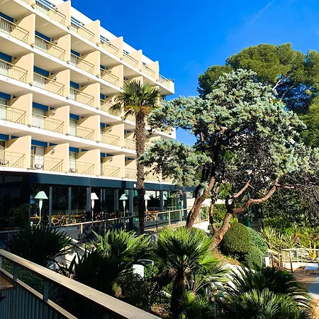 Radisson Hotel Cannes Seaside 4*