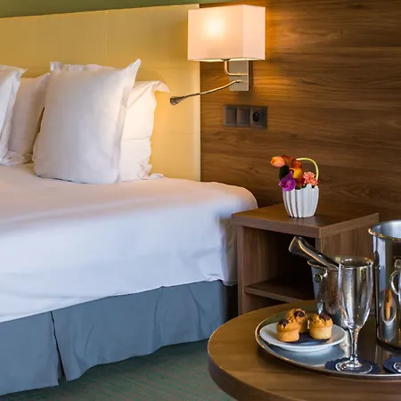 Hotell Radisson Hotel Cannes Seaside 4*