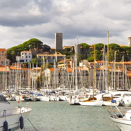 Hotell Radisson Hotel Cannes Seaside 4*