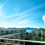 Ξενοδοχείο Luxotel