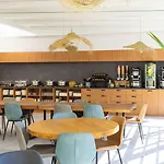 Luxotel Hotel