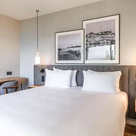 Radisson Seaside Hotel 4*