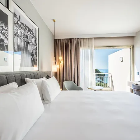 Radisson Seaside 4* Cannes
