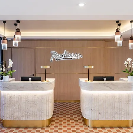 Radisson Seaside Hotel