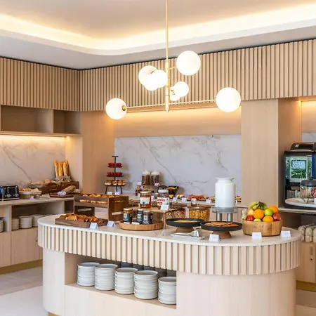 Radisson Seaside 4*