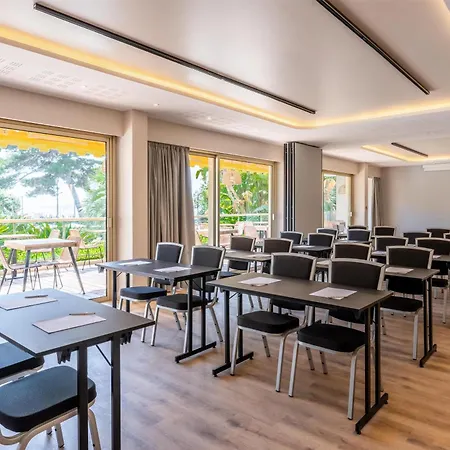 Radisson Seaside 4*