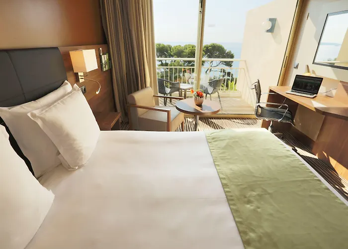 Luxotel 호텔 4*